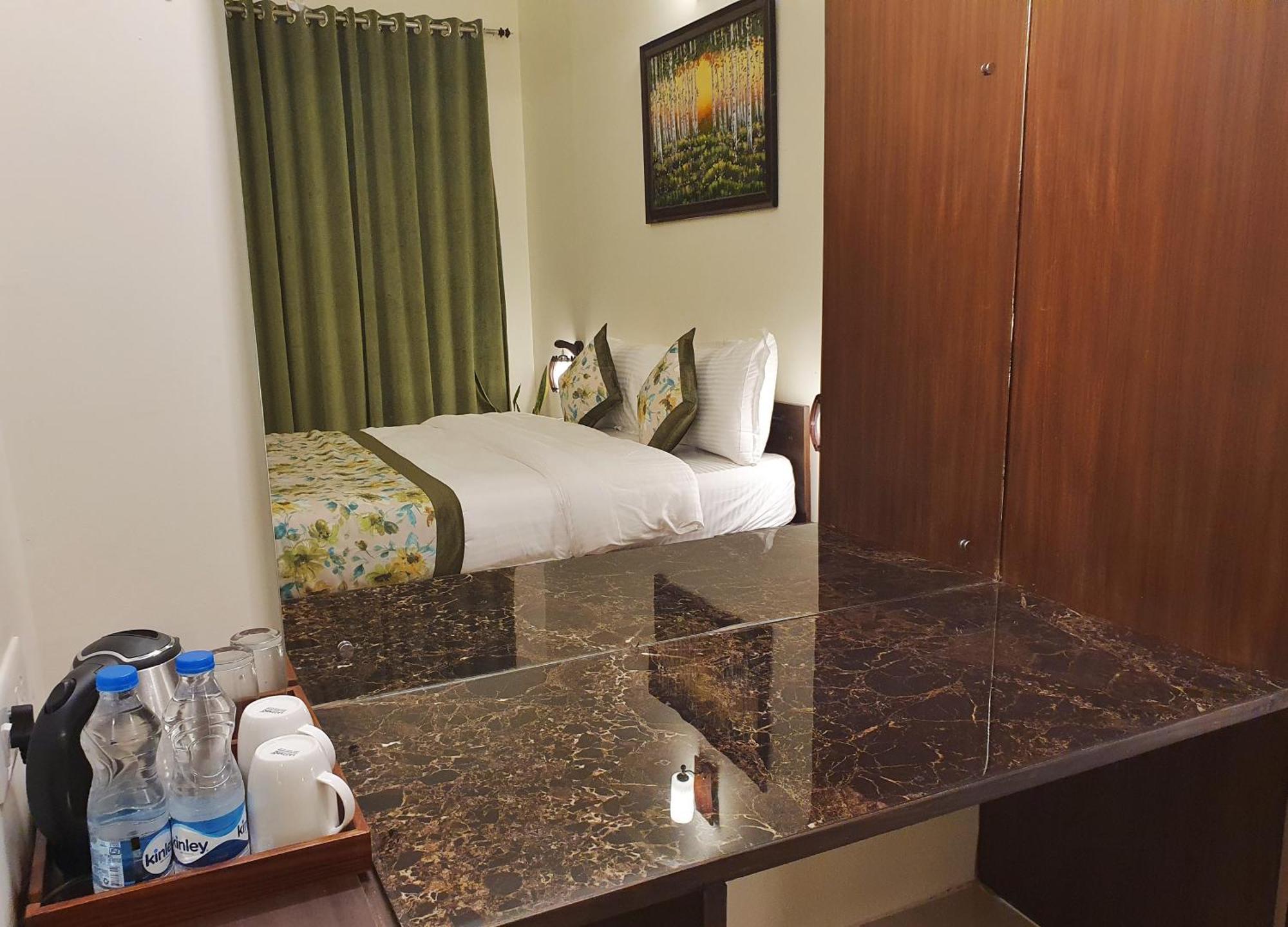 The Lake Hill Nainital Exterior foto